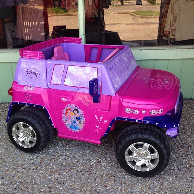 Does your Princess need a new ride? Check out this 2 Seater Power Wheels!#disneyprincess #225 #powerwheels #refinerykids #batonrouge