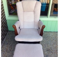 This neutral glider rocker & ottoman would look great in any nursery!